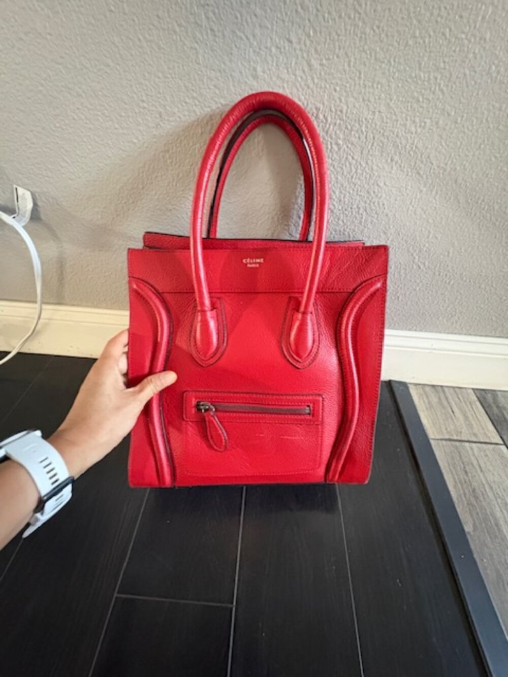 Céline Luggage Tote，Lipstick Red